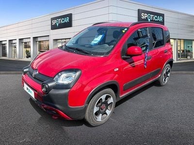 Begagnad Fiat Panda Cross Cross 70 HK (51 kW) 2024 Röd Halvkombi