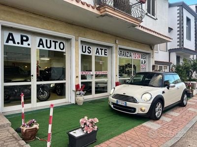 Usata Mini Cooper D 110 CV (80 kW) 2010 Beige Utilitaria