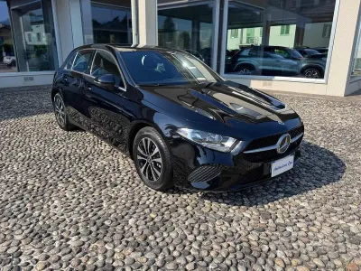 Usata Mercedes A180 Executive 136 CV (100 kW) 2023 Nero Berlina