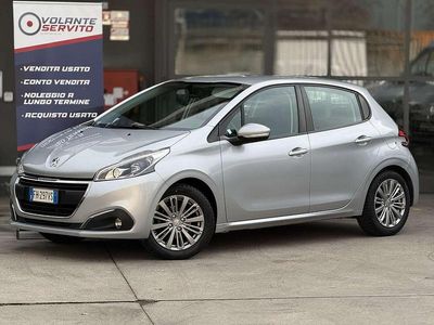 Usata Peugeot 208 82 CV (60 kW) 2017 Argento Utilitaria