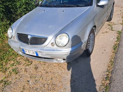 Lancia Lybra
