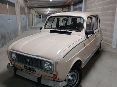 Renault R4