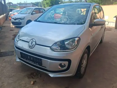 Usata VW up! move up! 60 CV (44 kW) 2014 Argento Utilitaria