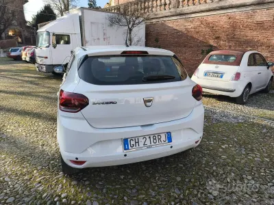 Usado Dacia Sandero 101 CV (74 kW) 2022 Blanco Berlina