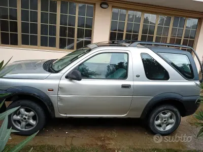 Usata Land Rover Freelander 97 CV (71 kW) 1999 Grigio SUV