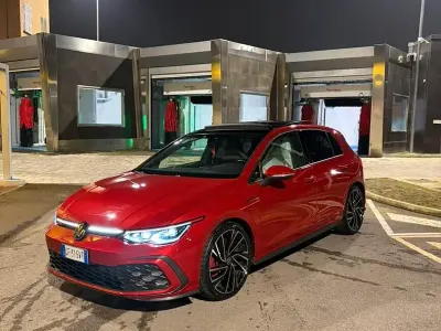 Usata VW Golf VIII GTI 245 CV (180 kW) 2021 Rosso Berlina