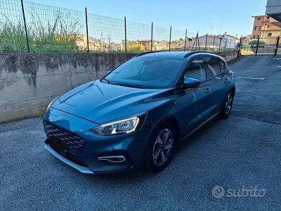 Usata Ford Focus Active 125 CV (91 kW) 2020 Blu Berlina