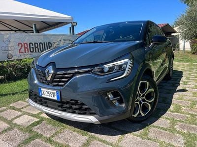 Usata Renault Captur Intens 94 CV (69 kW) 2022 Blu SUV
