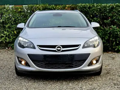 Usata Opel Astra S 110 CV (80 kW) 2016 Station wagon