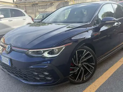 Usata VW Golf VIII GTI 245 CV (180 kW) 2022 Blu/azzurro Berlina