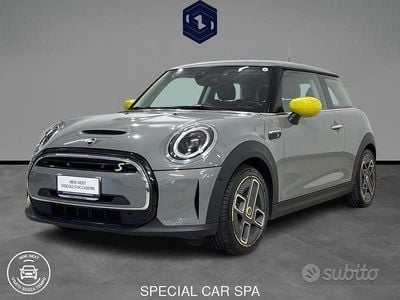 Usata Mini Cooper SE 134 kW (183 CV) 2022 Grigio Utilitaria