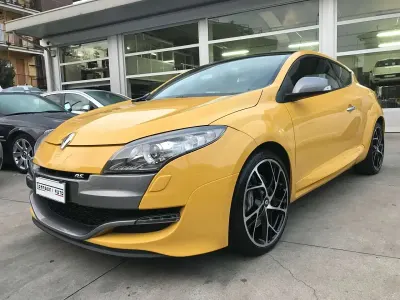 Usata Renault Mégane Coupé R.S. 250 CV (183 kW) 2010 Giallo Coupé