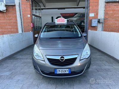 Usata Opel Meriva Cosmo 95 CV (69 kW) 2012 Grigio Monovolume