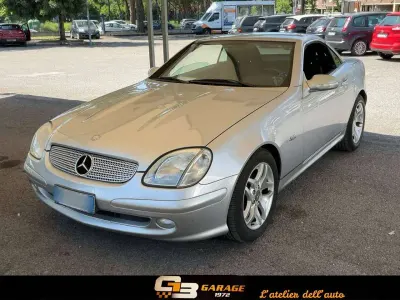 Usata Mercedes SLK200 163 CV (119 kW) 2003 Argento Cabrio
