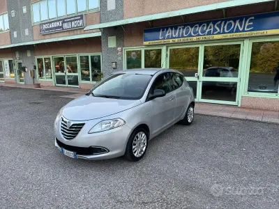 Usata Lancia Ypsilon Gold 68 CV (50 kW) 2011 Utilitaria