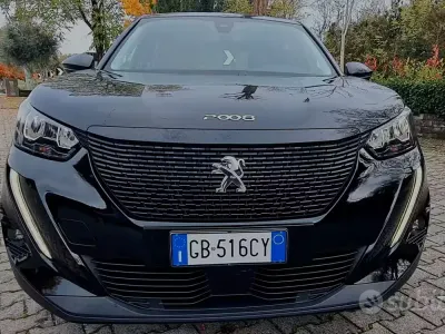 Usata Peugeot 2008 GT-line 102 CV (75 kW) 2020 Nero SUV