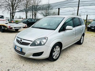 usata Opel Zafira 1.6 metano 2012 7 posti