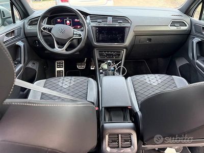 Gebraucht VW Tiguan R-line 150 PS (110 kW) 2022 Grau SUV
