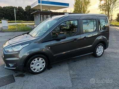 Begagnad Ford Transit Connect 120 HK (88 kW) 2019 Minibuss