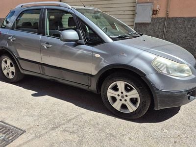 Usata Fiat Sedici 120 CV (88 kW) 2007 Grigio SUV