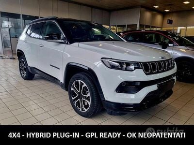 Usata Jeep Compass Summit 190 CV (139 kW) 2021 Bianco tetto nero SUV