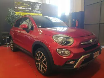 Usata Fiat 500 Cross Plus 140 CV (102 kW) 2017 Rosso Station wagon