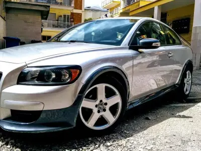 Usata Volvo C30 109 CV (80 kW) 2007 Utilitaria