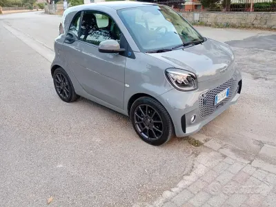 Usata Smart ForTwo Electric Drive 41 kW (56 CV) 2021 Grigio Berlina