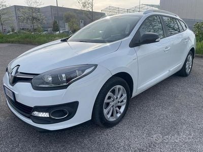 Usata Renault Mégane GrandTour LIMITED 110 CV (80 kW) 2015 Bianco Station wagon
