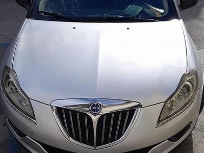 Usata Lancia Delta 130 CV (95 kW) 2008 Grigio Utilitaria