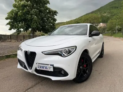 Usata Alfa Romeo Stelvio Veloce 209 CV (153 kW) 2021 Bianco SUV