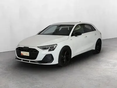 Usata Audi A3 S-Line 150 CV (110 kW) 2025 Bianco ghiacciaio metallizzato Berlina