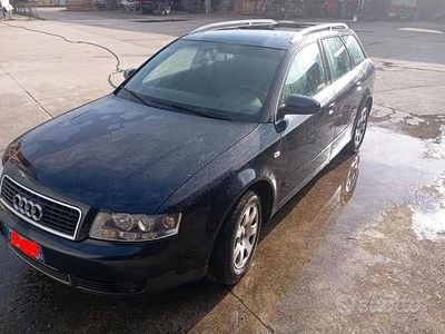 Blu Usata 2004 Audi A4 Station wagon | 1100 € (Ottimo prezzo)