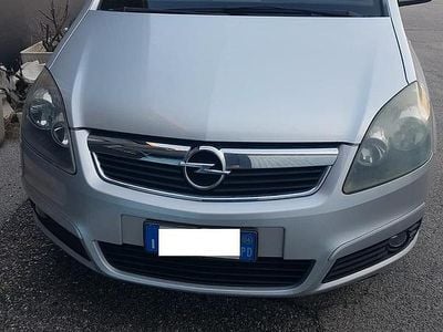Usata Opel Zafira Cosmo 105 CV (77 kW) 2006 Grigio Monovolume