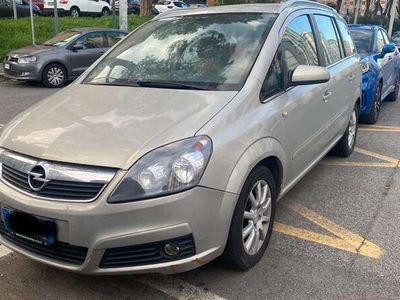 usata Opel Zafira 1.9 cdti Cosmo 150cv