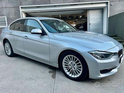 Usata BMW 320 Luxury Line 184 CV (135 kW) 2014 Grigio Berlina