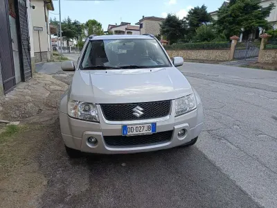 Usata Suzuki Grand Vitara 129 CV (94 kW) 2006 Grigio SUV