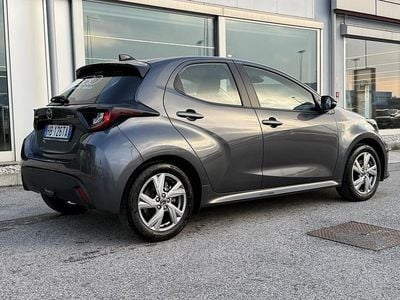 Usata Mazda 2 116 CV (85 kW) 2025 Lead grey Utilitaria