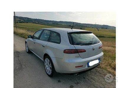 Usata Alfa Romeo 159 170 CV (125 kW) 2009 Grigio Station wagon