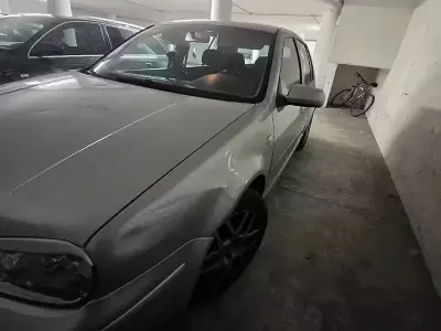 Usata VW Golf IV 105 CV (77 kW) 2003 Grigio Berlina