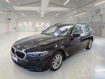 Usata BMW 518 150 CV (110 kW) 2023 Nero Station wagon