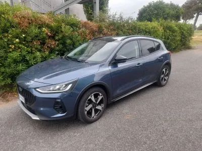 Usata Ford Focus ST-Line 125 CV (91 kW) 2023 Blu/azzurro Berlina