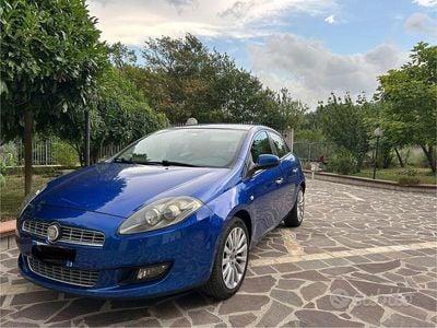 Usata Fiat Bravo Emotion 120 CV (88 kW) 2011 Blu Utilitaria
