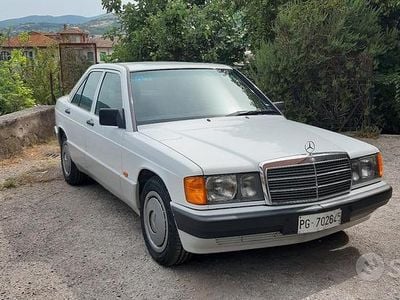 Usata Mercedes 190 118 CV (86 kW) 1990 Bianco Berlina