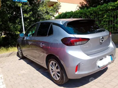 Używany Opel Corsa 75 KM (55 kW) 2020 Szary Hatchback