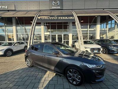 Grigio Usata 2023 Ford Focus ST-Line Berlina | 19.900 € (Buon prezzo)