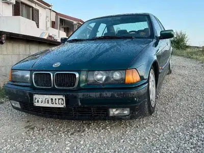 Usata BMW 318 90 CV (66 kW) 1998 Berlina