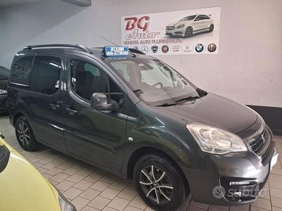 Usata Peugeot Partner Tepee Outdoor 99 CV (72 kW) 2017 Grigio Monovolume