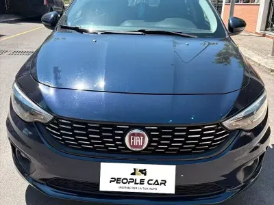Usata Fiat Tipo Easy 120 CV (88 kW) 2018 Bluazzurro Berlina