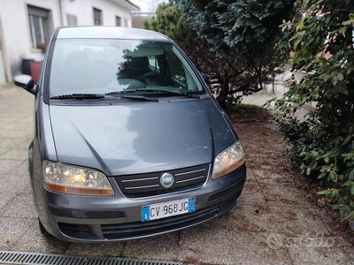 Usata Fiat Idea 2006 Grigio Monovolume